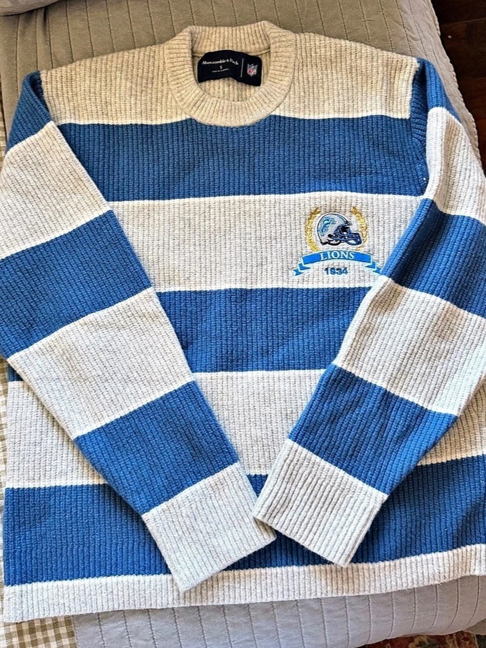 Abercrombie & Fitch Detroit Lions Crew Sweater Striped Size Small